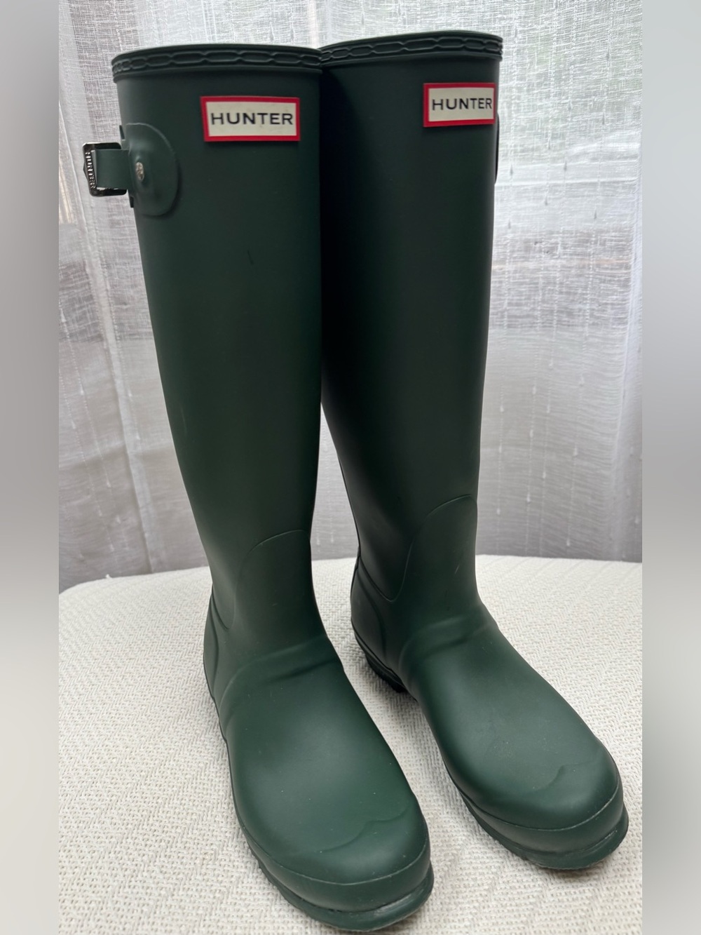Women’s Hunter Tall Rain Boots in Dark Green, sz 39 or 9.